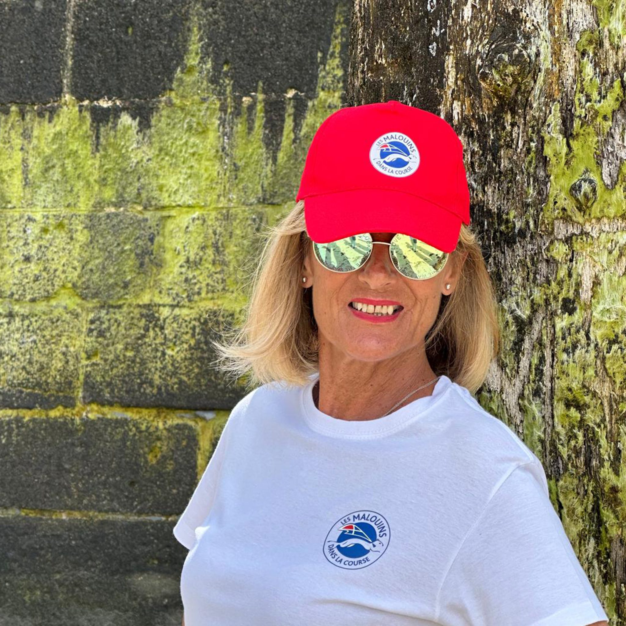 Image casquette rouge 01